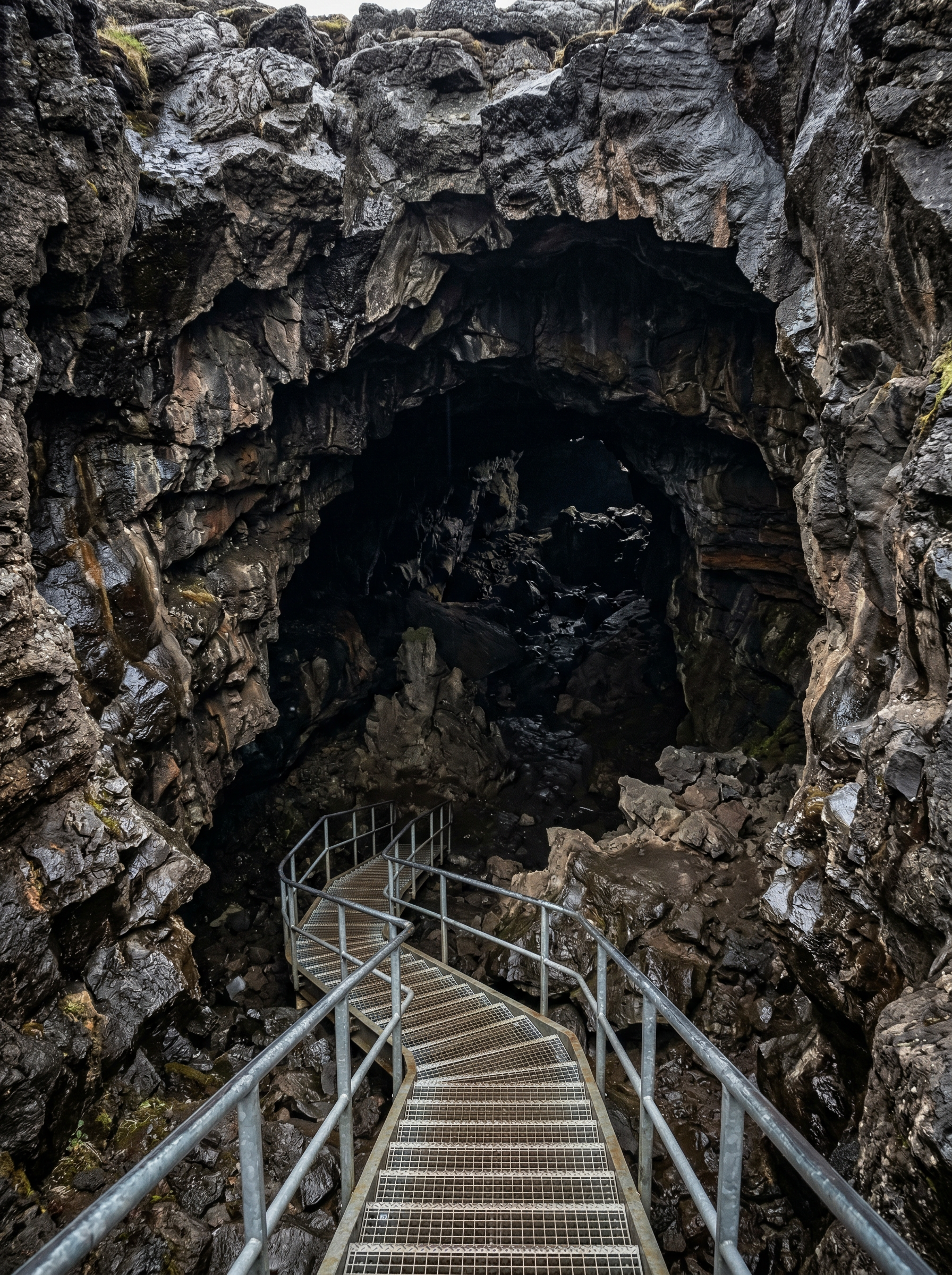 Vatnshellir Cave